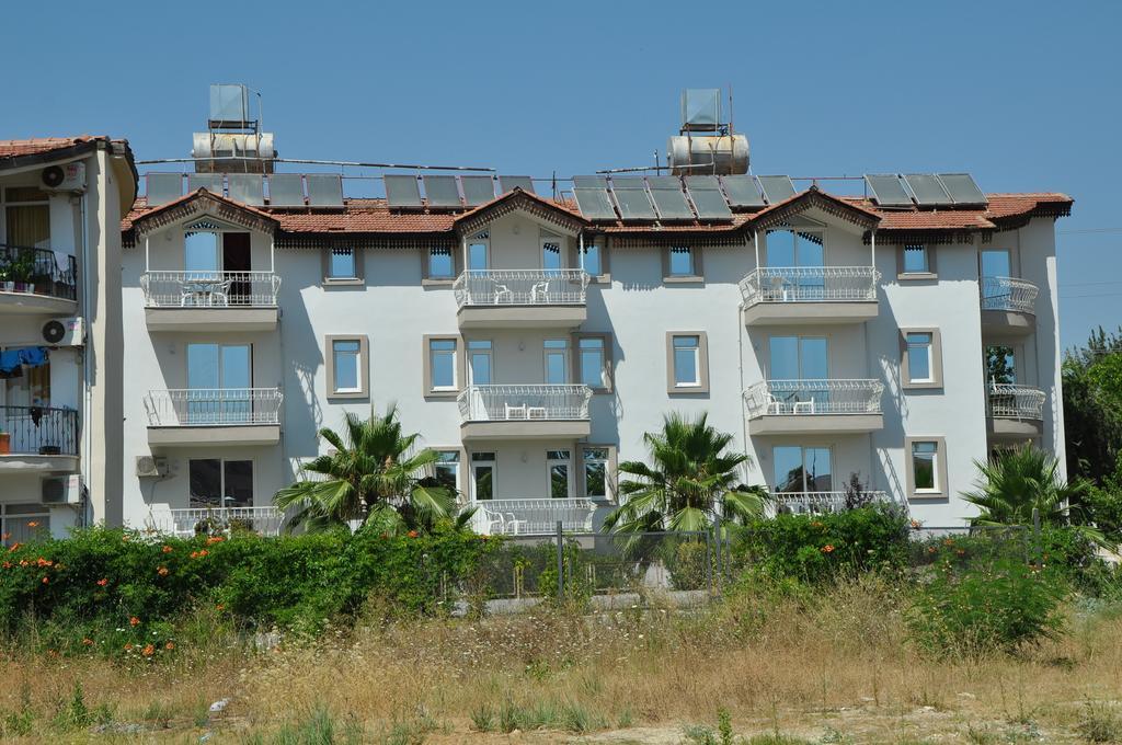 Almila Side Suite Hotel Стая снимка